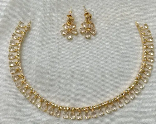 AD- Stone Choker -Gold Finish